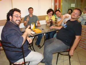 Bráulio, Gustavo, Anna, Daniel e Toni.