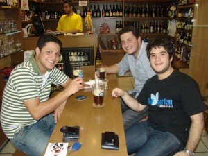 (Olha que cara esquisita do Welton...)