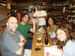 A boa turminha: Gu, Vessecchi, Marcelo, Vivi e Giulia.