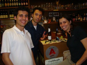 Daniel, Stuart e Anamaria.