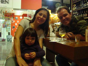 Beatriz, Elaine e Samuel.