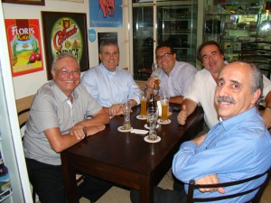 Sr. Marcos com o argentino, o Rodrigo, Federico (outro argentino!) e o amigo.