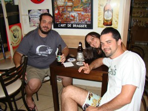 João Becker e seus primos Ana e Ricardo.