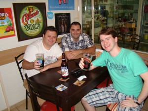 Gui, Loró e Henrique.
