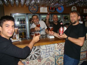 Brinde do PH, Marcelo, Gustavo e Evandro.